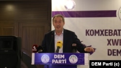 3 Ağustos 2024 - DEM Parti'nin Van'da düzenlediği Demokratik Yerel Yönetimler Çalıştayı'nda konuşan Eş Genel Başkan Tuncer Bakırhan